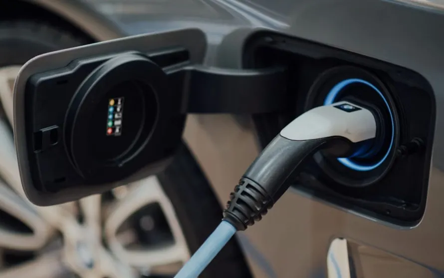 Elektricni automobil