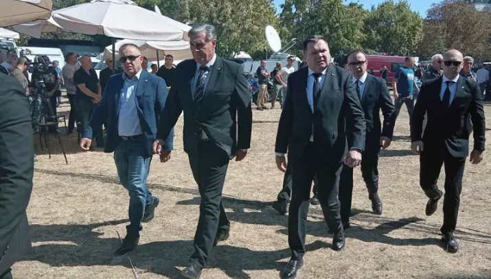 Karan i Budimir odali počast generalu Karan i Budimir odali počast generalu
