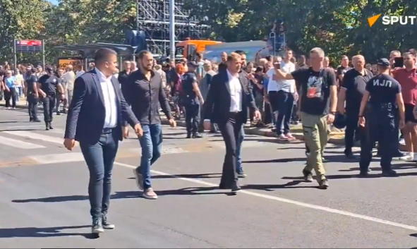 Stanivuković na sahrani generalu Mladiću