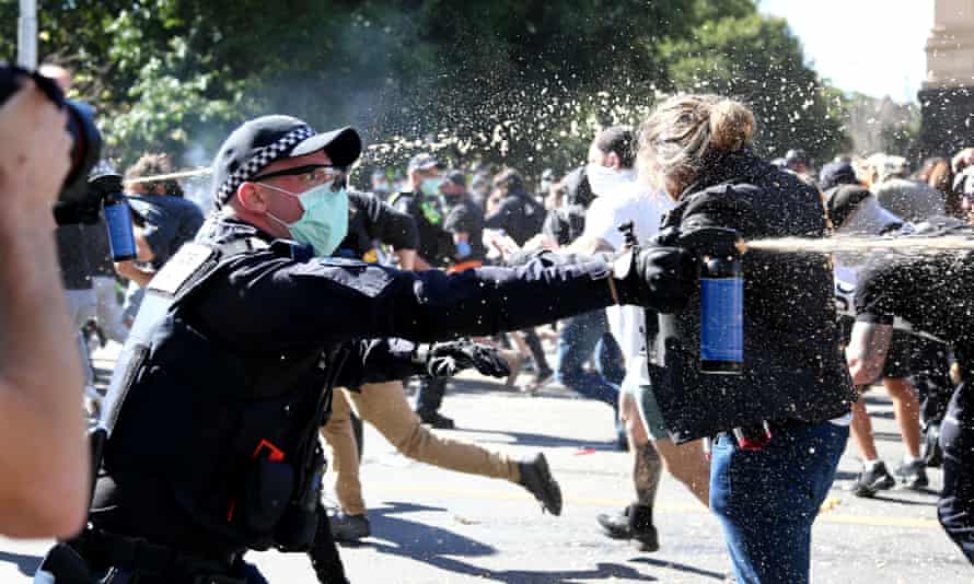 Melburn: Sukob policije i demonstranata protiv lokdauna