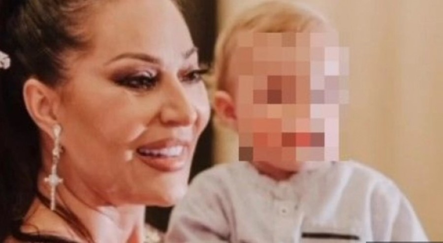 MORAĆEMO DA MU KUPIMO KONJA Cecin unuk jaše ponija i uživa, a evo šta radi Veljko