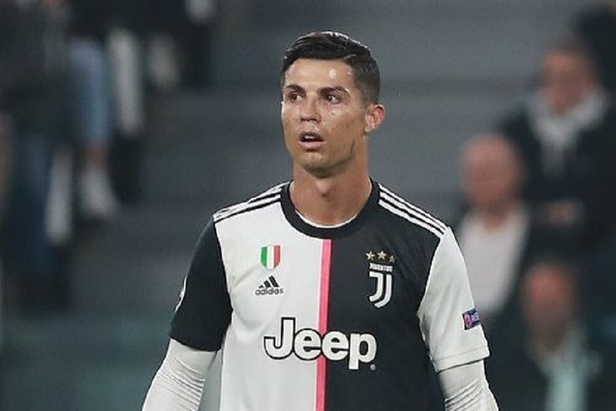 RONALDO POKUŠAVA DA IZBOKSUJE TRANSFER U ENGLESKI KLUB