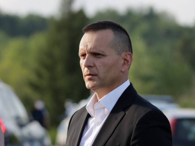(VIDEO) BIVŠI MINISTAR BRZO ZABORAVIO FOTELJU Dragan Lukač postao biznismen, evo čime se sada bavi