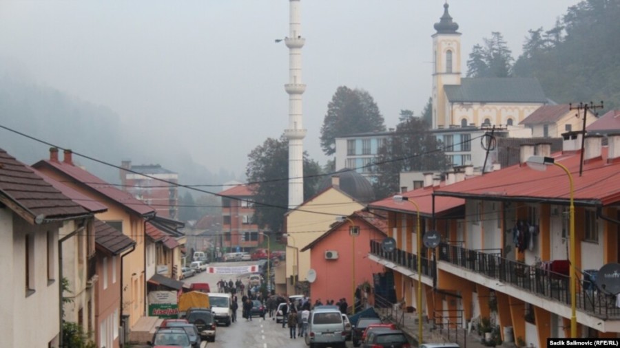 SREBRENICA-ROK KONCERT U CRKVENOJ PORTI