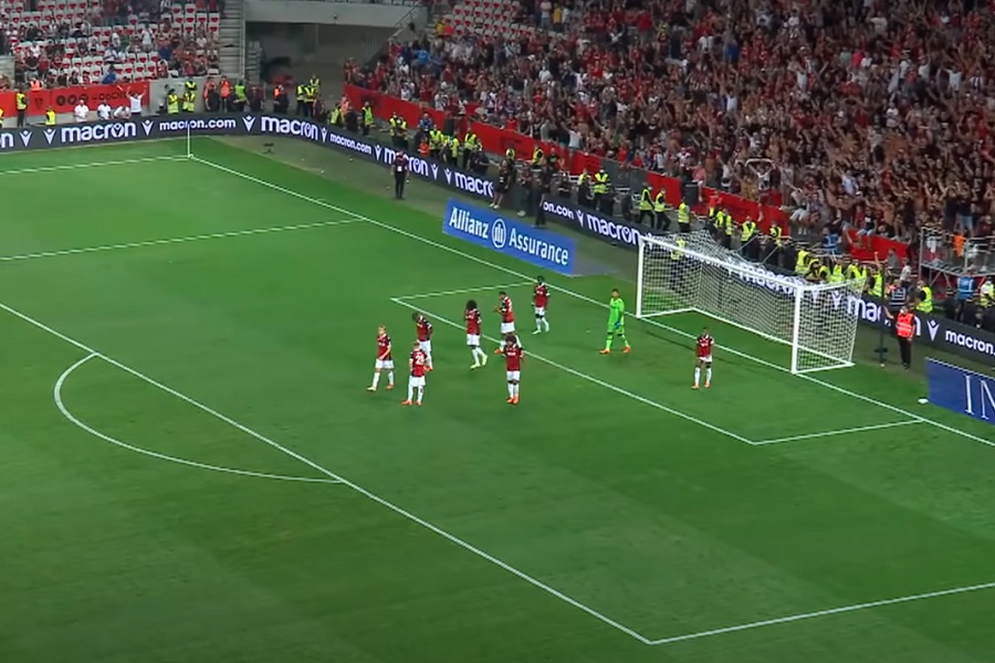 NEREDI I HAOS NA MEČU IZMEĐU OGC NICE I OLYMPIQUE DE MARSEILLE (VIDEO)