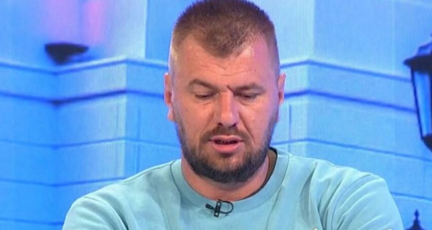 JANJUŠ PRIZNAO DA SAMO ANA KORAĆ MOŽE DA GA ZAVEDE?! Nakon što mu se Olga nabacivala, zadrugar otkrio da niko osim jedne nema šanse!