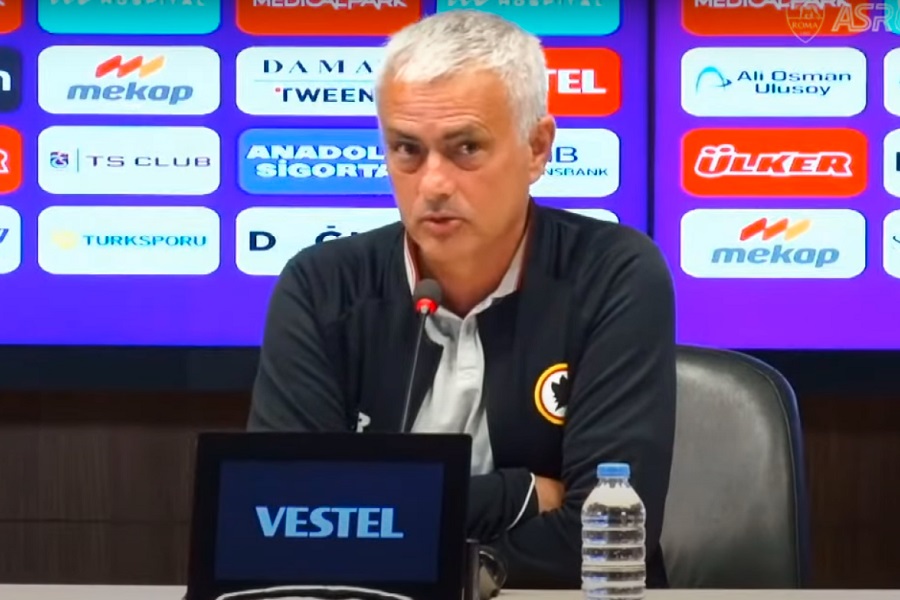 MOURINHO ISKORISTIO PRILIKU I BOCNUO DŽEKU