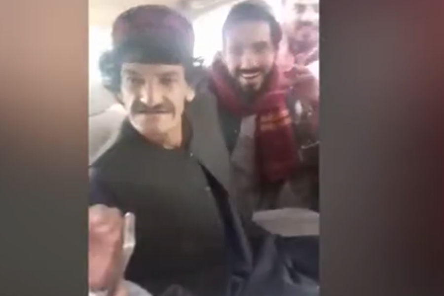 TALIBANI UBILI AVGANISTANSKOG TIKTOK KOMIČARA KHASHA ZWANA. Zbijao šale do smrti (VIDEO)