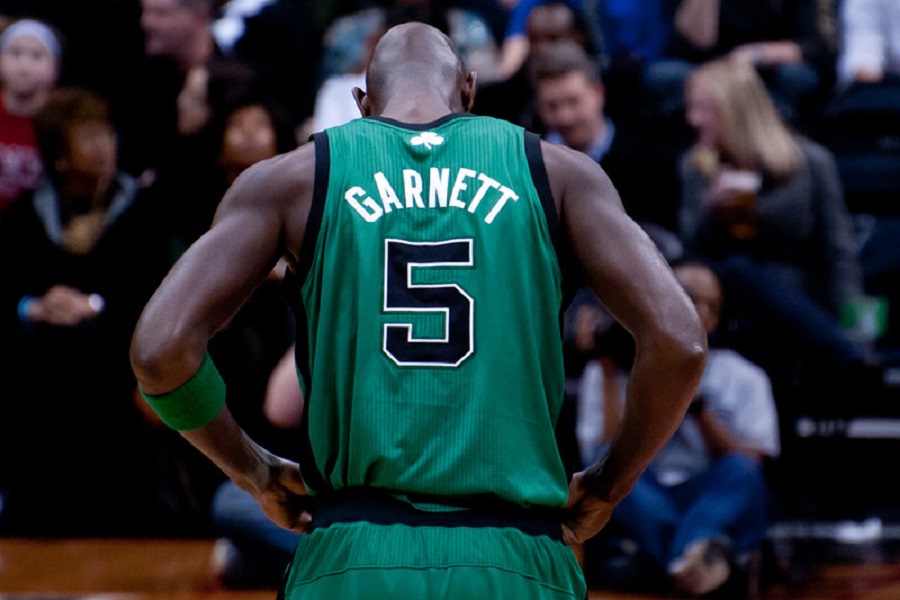 CELTICSI ODAJU POČAST VELIKOM KEVINU GARNETTU