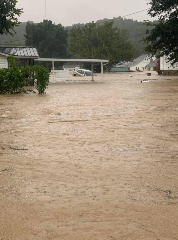 TENESI: Poplave odnijele najmanje osam života