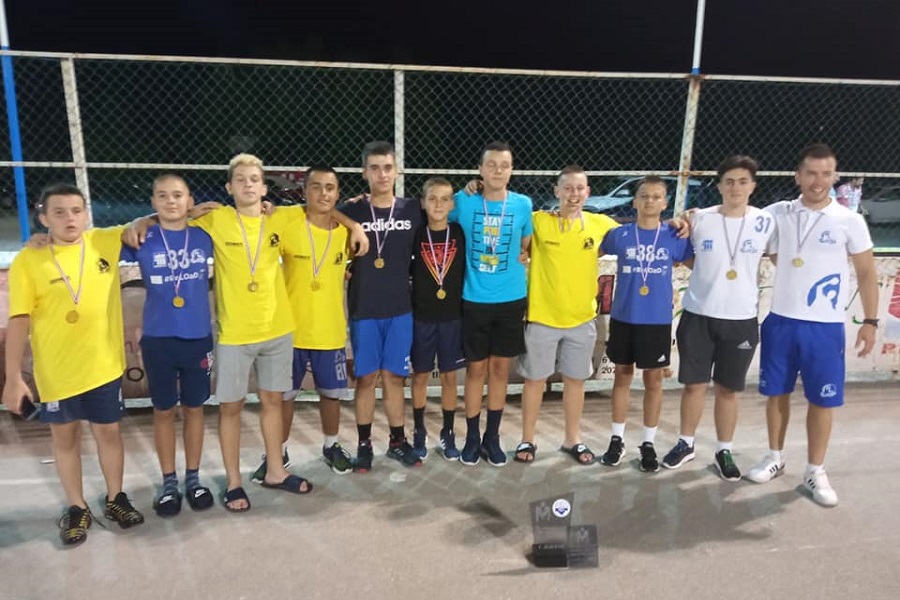 MLADI RUKOMETAŠI MAGLAJA OSVOJILI ZLATO I SREBRO