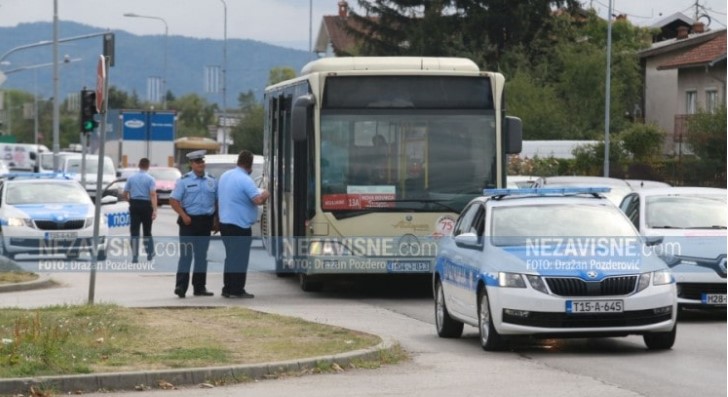 BANJALUKA: Pri naglom kočenju autobusa povrijeđena dva putnika