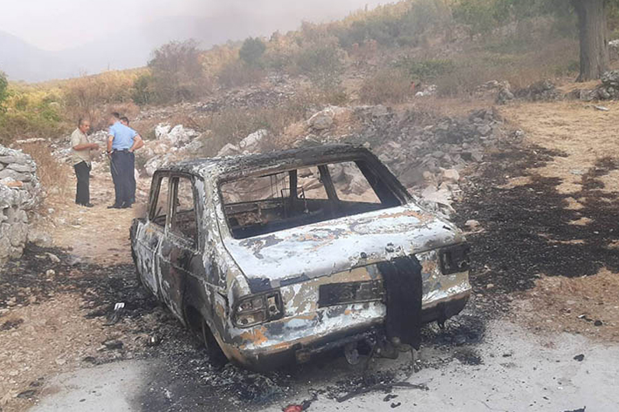 TREBINJE: ZAPALIO VLASTITU KUĆU, potom napao vatrogasce (VIDEO)