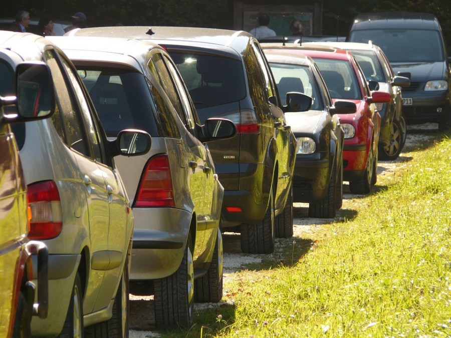 KOLONE NA GRANICAMA-NA IZLAZU IZ SRBIJE ČEKA SE I PO ŠEST SATI