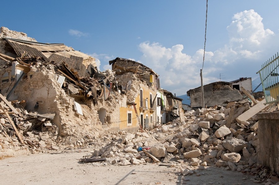 SNAŽAN ZEMLJOTRES JAČINE 7,0 STEPENI POGODIO HAITI