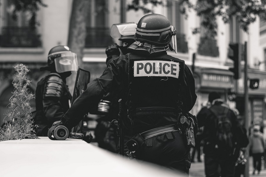 ALBANIJA UVODI POLICIJSKI ČAS