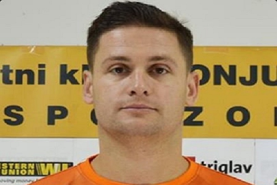 ISKRA POJAČAVA DEFANZIVNU LINIJU