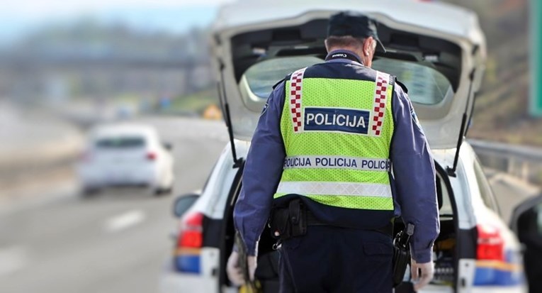 POGINULO DIJETE, a povrijeđeni prebačeni u bolnicu