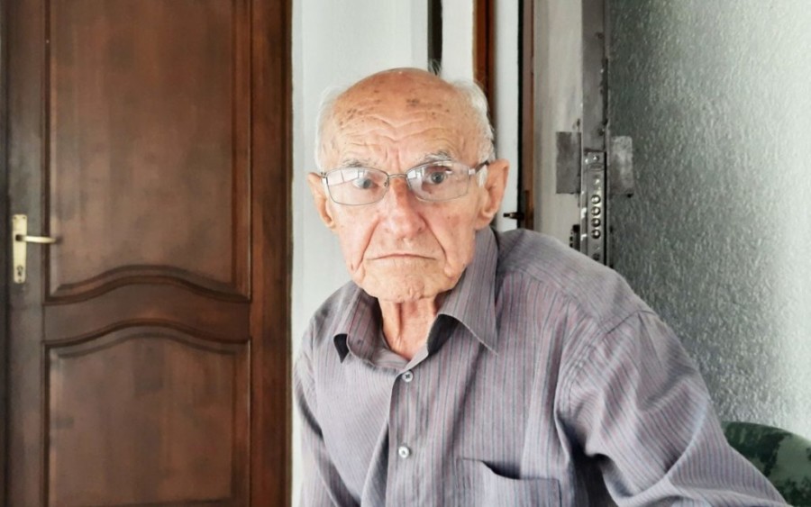 JOZO JE NAJSTARIJI VOZAČ NA NAŠIM PROSTORIMA Volan ne pušta ni u 93. godini!