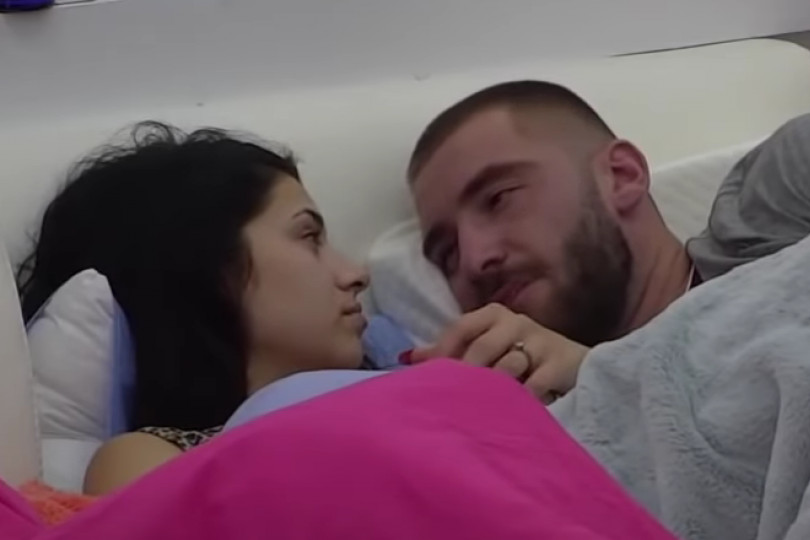 MILICINA MAJKA NE MOŽE DA DOĐE SEBI Sramota je da izađe iz kuće zbog Mensurove i njene veze!