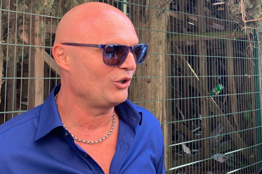 "SPAVAO SAM PORED PEĆI" Mili danas ima milione i živi lagodno: Nekada nije imao šta jesti