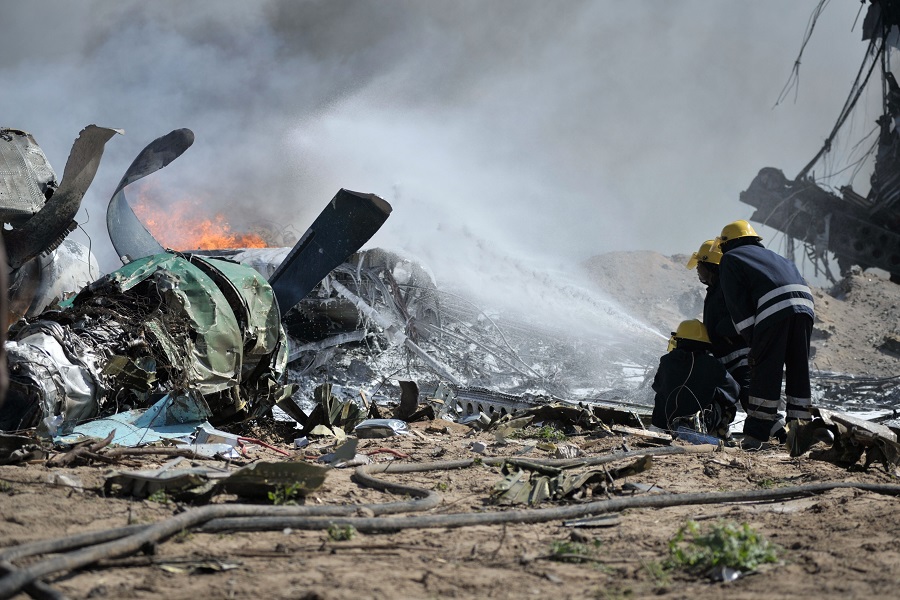 U SUDARU AVIONA I HELIKOPTERA dvije osobe poginule