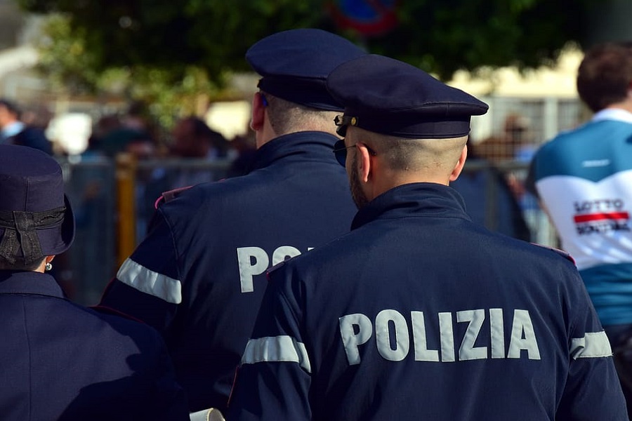 ITALIJANSKA POLICIJA zaplijenila "hranu" mafiji!