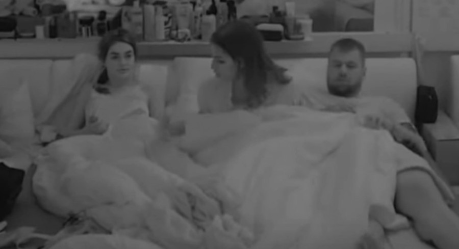 HAOS USRED NOĆI ZBOG JANJUŠA Gađale se i otimale oko košarkaša!
