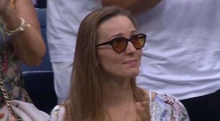 KAKO JE JELENA PODNIJELA NOLETOV BRODOLOM? Velike naočare sakrile gorke suze!