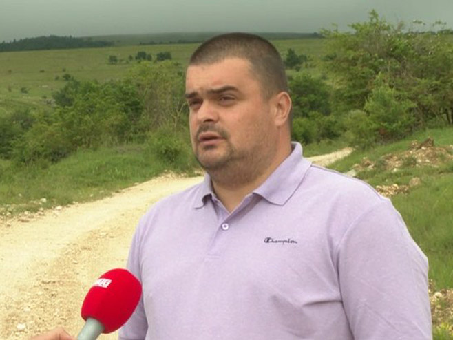 RADIVOJŠA: - Srpska djeca ni ove godine nemaju pravo na izučavanje maternjeg jezika