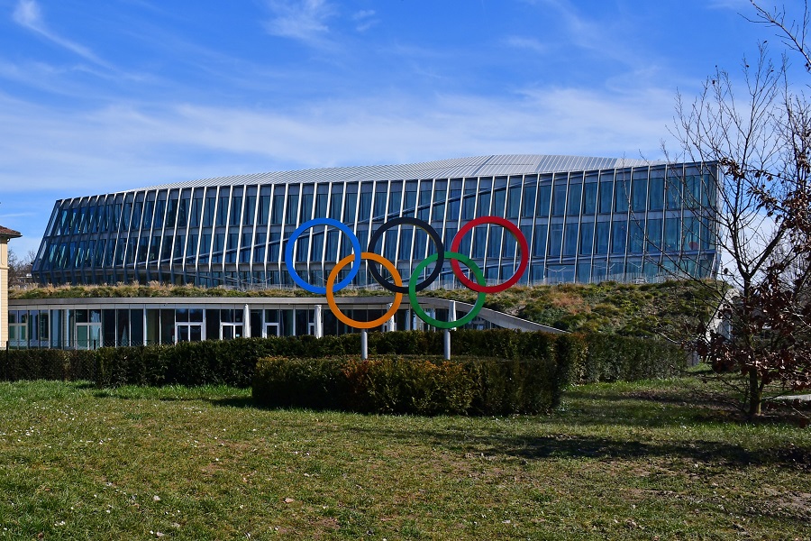 POSEBNA PRAVILA ZA OLIMPIJADU Sportistima zabranili da se rukuju sa Rusima u Parizu