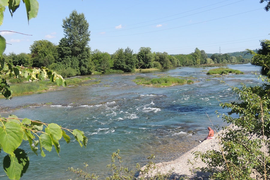 NAJNIŽI VODOSTAJ U ISTORIJI  Suše i klimatske promjene su učinile svoje