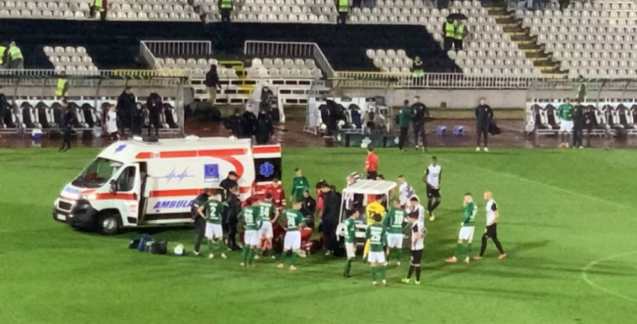 DRAMA NA STADIONU PARTIZANA! Fudbaler Flore vozilom Hitne pomoći iznijet sa terena