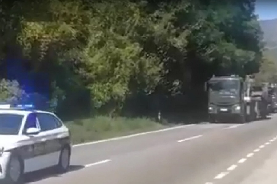 SRBIJA UZ SVOJ NAROD, Albanci u panici: Migovi nadleću Jarinje, stižu i tenkovi! (VIDEO)