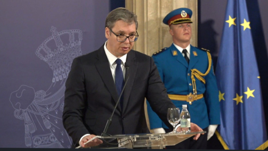 VUČIĆ POSLAO BRUTALNU PORUKU MILU ĐUKANOVIĆU Nećeš više vladati Srbijom preko svojih mafijaša i agenata!