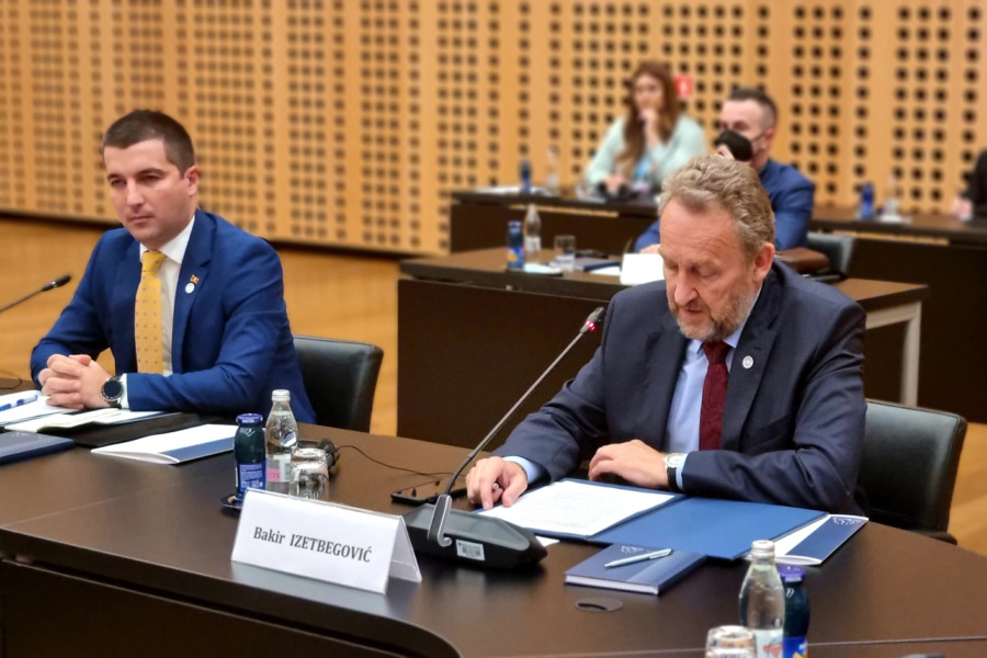 IZETBEGOVIĆU KRIVA SRPSKA za zastoje na evropskom putu