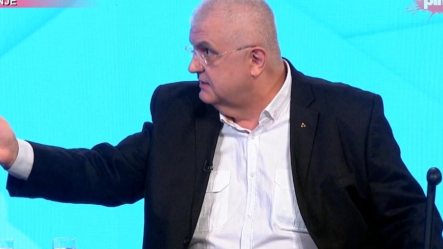 MILOV VISKI I PIVO GA JOŠ DRŽE Čanak počeo histerično da viče po studiju, istina ga prži jače od Čivasa