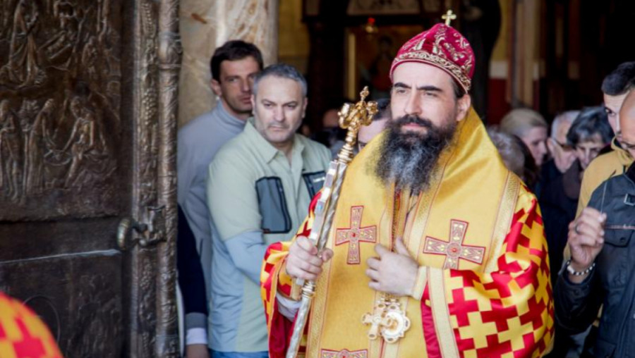 KO JE VLADIKA METODIJE? Nasljednik episkopa Joanikija preživio i brutalno prebijanje jer je branio crkvu