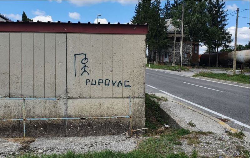 U GOSPIĆU GRAFIT SA VJEŠALIMA, a ispod piše Pupovac