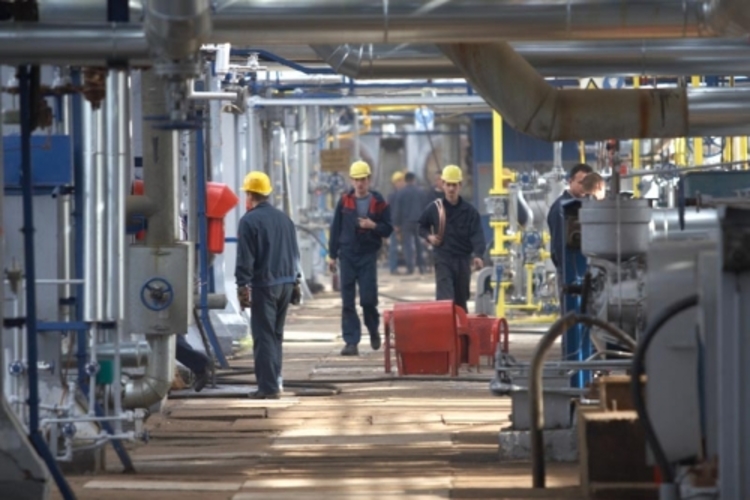 RAST INDUSTRIJSKE PROIZVODNJE i broja zaposlenih u Srpskoj