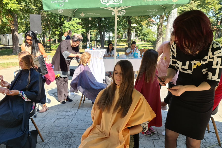U TESLIĆU AKCIJA DONIRANJA KOSE za djecu oboljelu od karcinoma