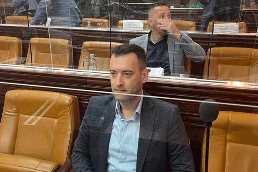 GRMUŠA O PREKIDU SKUPŠTINE Interesi naroda i grada su važniji od političke utakmice! (FOTO)