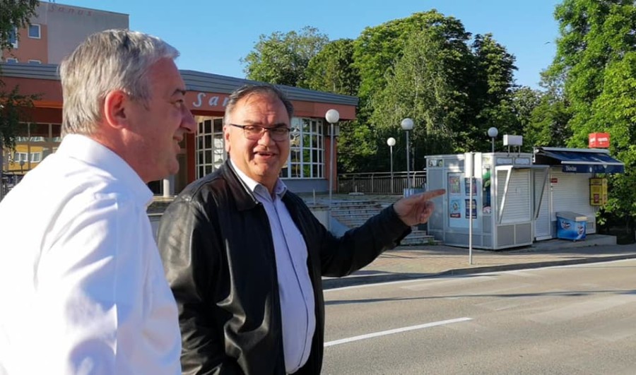 SNSD POZVAO IVANIĆA NA TRIBINU Borenović: Ovi su baš pukli