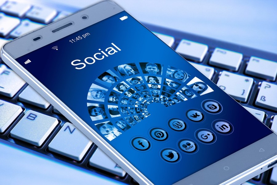 TOKSIČAN SADRŽAJ I POSAO OD 500 MILIONA DOLARA, ko za Facebook čisti platformu od mržnje?