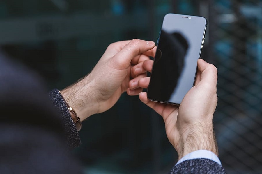 ZA NEKE STVARI NE MORATE IĆI KOD MAJSTORA Ovo servisiranje možete sami da obavite, ako vam je usporio telefon