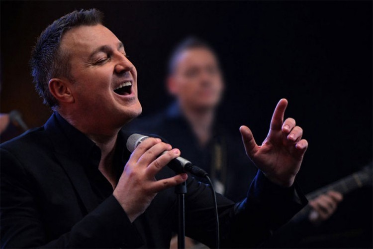 NEDELJKO BAJIĆ BAJA sa ovom ženom ima dvoje djece (FOTO)
