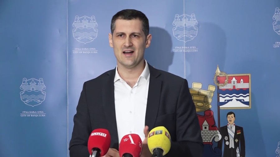 STANIVUKOVIĆ ZAPOSLIO 30 ljudi po partijskoj liniji?