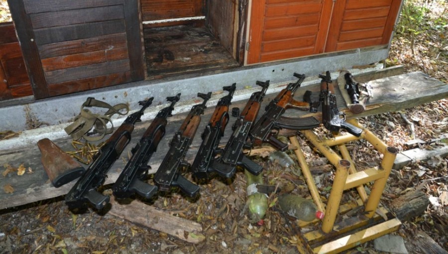 OTKRIVAMO IDENTITET MLADIĆA IZ GRADIŠKE kod kojeg je pronađen arsenal oružja!