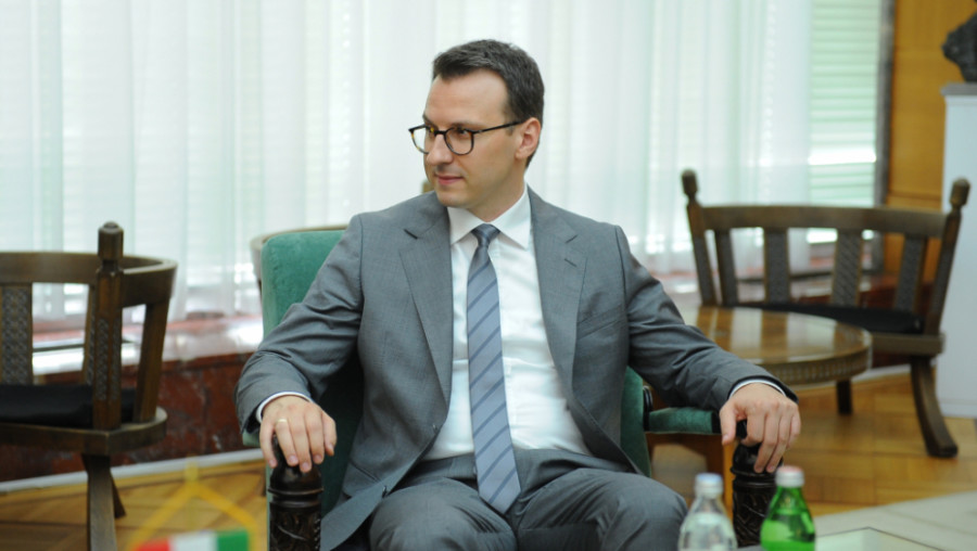 PETAR PETKOVIĆ:  Pozivam hrabre Srbe da ne reaguju, borimo se za mir