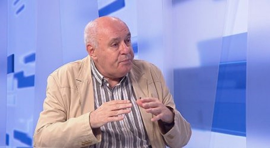 PUHOVSKI: Hrvatska se na najvišem niovu umiješala u odnose u Crnoj Gori